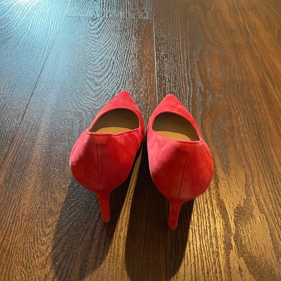 NWT BCBGeneration Midda Suede Heels - Picture 4 of 9